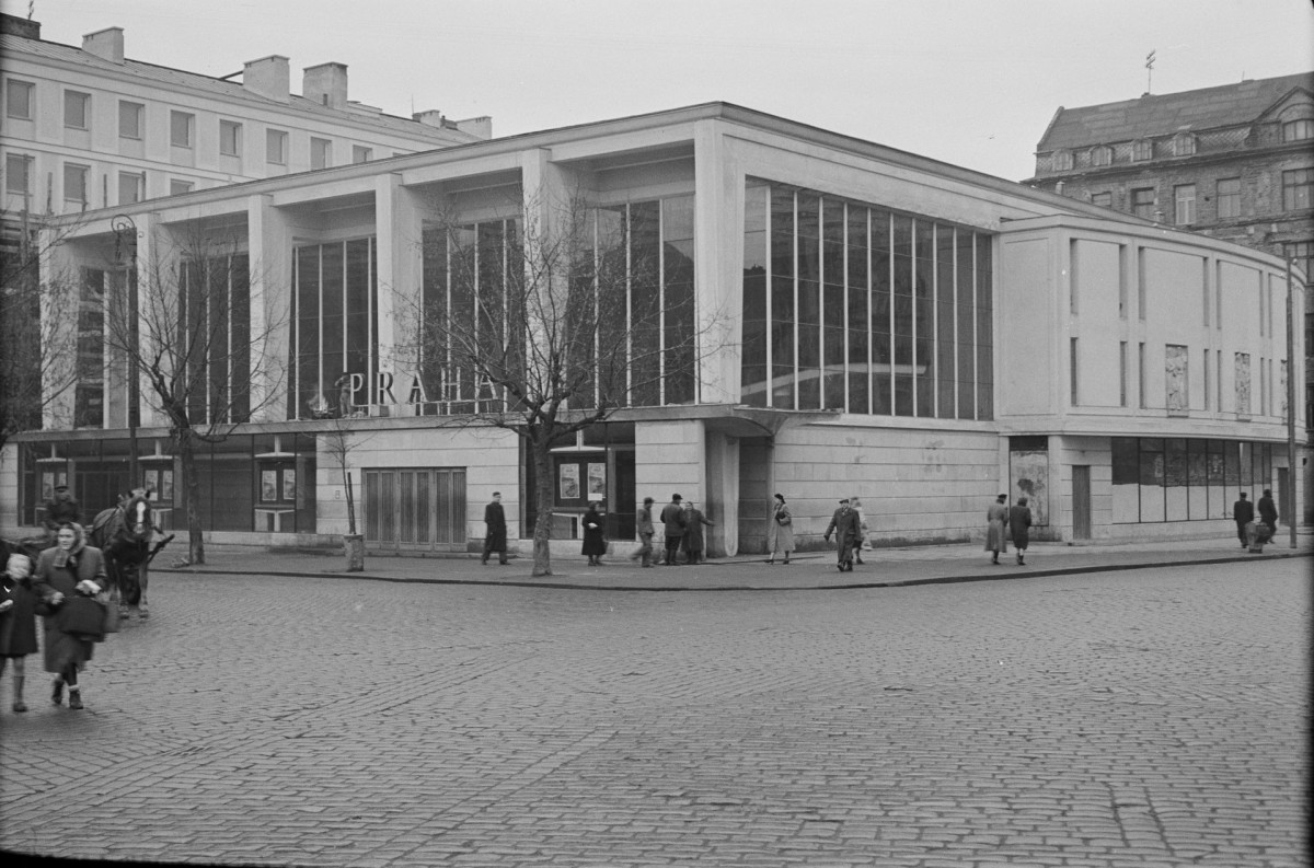 Kino Praha w Warszawie